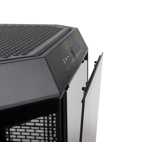 Gabinete TT The Tower 600 Mid-Tower TG x3 Fan x2 Black